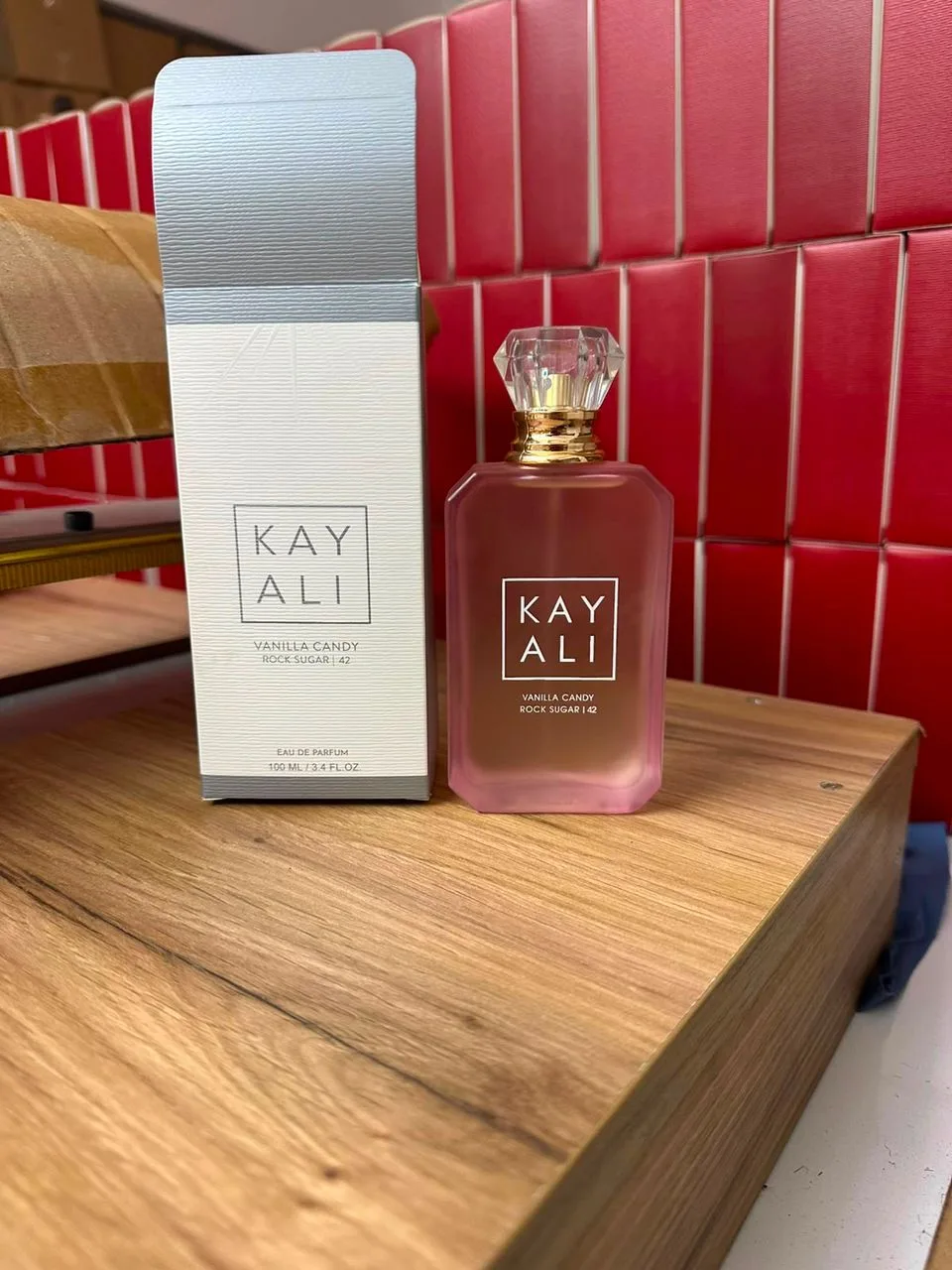 Kayali Vanilla Candy Rock Sugar 42